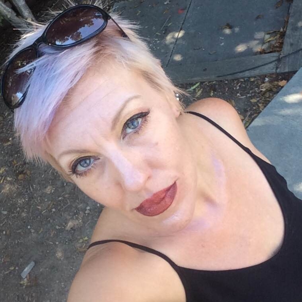 Meet your Posher, Donya